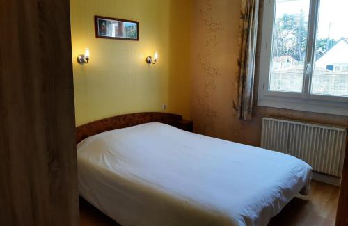 Saint-Pierre-Quiberon Hotel | Home des Pins SARL