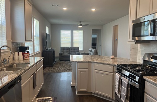 Clodine House | Home in Richmond hosted by A&F 3 Homes