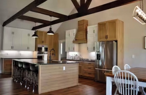 Gainesboro House | Home in the Country by the Roaring River