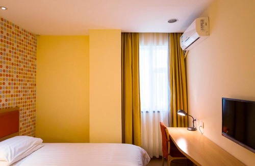 Datong District Hotel | Home Inn Daqing Xincu Keji Road Transportation Hub