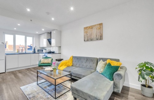 West Hendon Apartment | home.ly - North London Hendon Apartments
