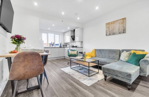 West Hendon Apartment | home.ly - North London Hendon Apartments