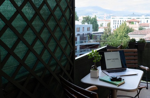 Santa Maria Novella Apartment | Home Magè Florence with private garage and balcony