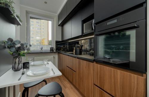 Bronowice Apartment | Home Office - 2-Bedroom Apartment Corpo-Stay in Kraków by Noclegi Renters