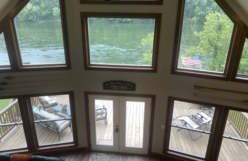 Mountain Home House | Home on White River- Fishing - Private Boat Ramp - Awesome Location