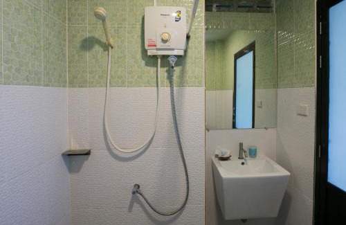 Tham Nam Phut House | Home Phang-Nga Guesthouse