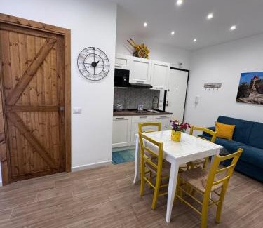 Monte di Pieta Apartment | Home Simo al Capo in the old center of Palermo