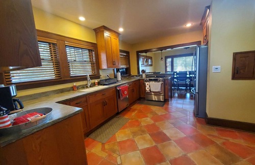 Storm Lake House | Home sold Oct ‘25 - check out 201 Lake Avenue for your next reservation!