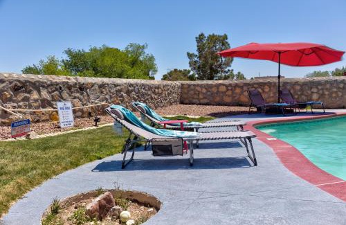El Paso House | Home with Mountain View/Pool/Tub