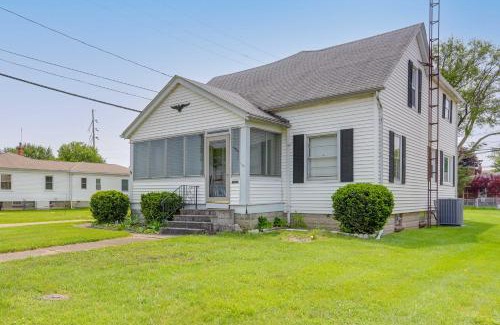 Port Clinton House | Home with Screened-In Porch Less Than 1 Mi to Lake Erie