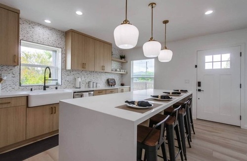 Country Club House | Home with views close to all attractions San Diego