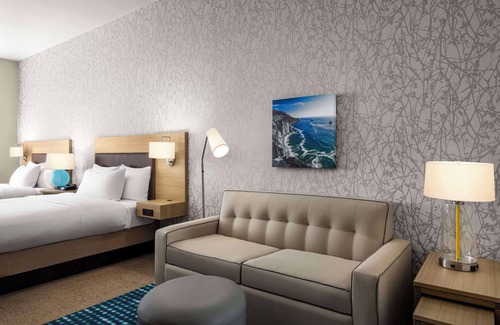 Marina Hotel | Home2 Suites by Hilton at the Dunes on Monterey Bay