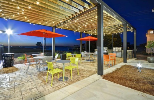 Decatur Hotel | Home2 Suites By Hilton Decatur Ingalls Harbor