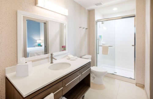 Greater Greenspoint Hotel | Home2 Suites by Hilton Houston IAH Airport Beltway 8