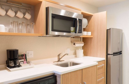 Laurel Hotel | Home2 Suites by Hilton Nokomis Sarasota Casey Key