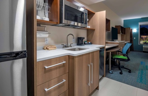 South Central Omaha Hotel | Home2 Suites by Hilton Omaha I-80 at 72nd Street, NE