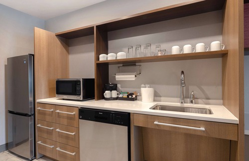 Metrocenter - North Rhodes Park Hotel | Home2 Suites Downtown Nashville/Metrocenter