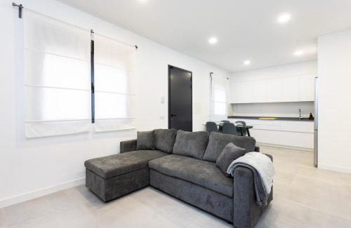 San Cristobal de La Laguna Apartment | Home2Book Modern Apt Indoor Terrace, La Laguna
