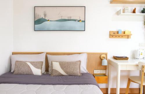 Lat Krabang Ski Chalet | Homeku Guesthouse Room 3 Cozy Stay Close to Suvarnabhumi Airport