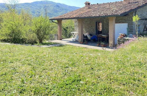 Castelnuovo di Garfagnana House | Homerez - House for 7 ppl. with swimming-pool at Castelnuovo di Garfagnana