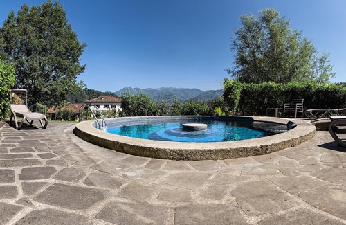 Castelnuovo di Garfagnana House | Homerez - House for 7 ppl. with swimming-pool at Castelnuovo di Garfagnana
