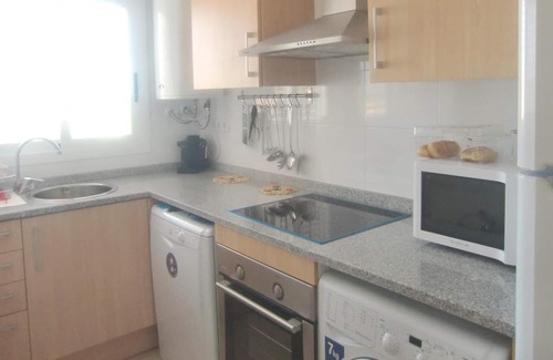 Vinaros Apartment | Homerez - 100 m away from the beach! Appartement for 4 ppl. with shared pool