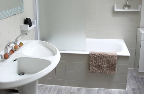 Saint-Igneuc House | Homerez - Amazing house for 6 ppl. at Jugon-les-Lacs