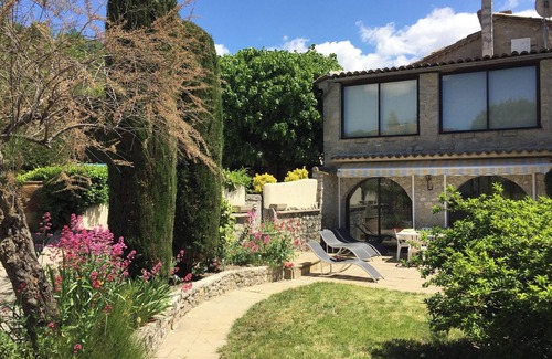 La Roche-sur-le-Buis Apartment | Homerez - Apartment in La Roche-sur-le-Buis.