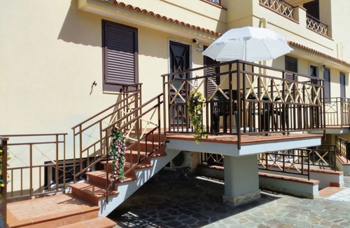Laura Apartment | Homerez - Apartment in Capaccio-Paestum