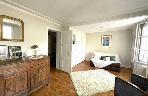 Pigalle Apartment | Homerez - Apartment in Paris Sacré-Cœur
