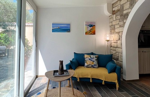 Querciolo Apartment | Homerez - Appartement 4 km away from the beach for 4 ppl. with shared pool