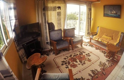 Petite-ÃŽle Apartment | Homerez - Beautiful apartment With sea view and garden