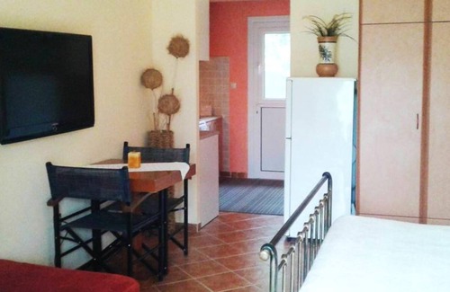 Kontokali Apartment | Homerez - Beautiful appartement 3 km away from the beach for 3 ppl. at Kontokali