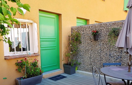 Vonnas House | Homerez - Beautiful house for 4 ppl. with terrace at Vonnas