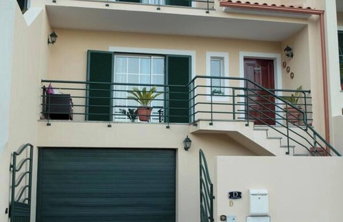 Santa Cruz House | Homerez - Charming house in Santa Cruz with sea view