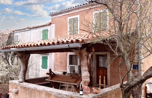 Cres House | Homerez - Charming House in Filozici with fenced garden