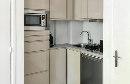 Montrouge Apartment | Homerez - Charming Studio in Montrouge - 20 m² - Internet included