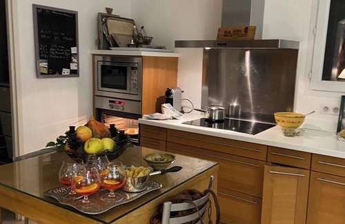 Pont Royal Villa | Homerez - Charming Villa in Mallemort with Pool