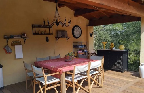Collias Villa | Homerez - Charming Villa with Pool in Collias