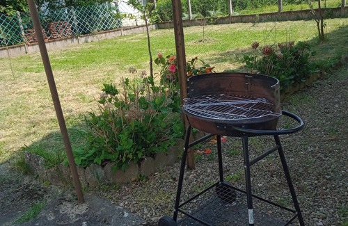 Montlucon House | Homerez - Comfortable house in Montluçon with secluded garden