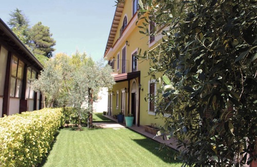 Nicolosi Apartment | Homerez - Cozy Apmt Nicolosi 52m² garden