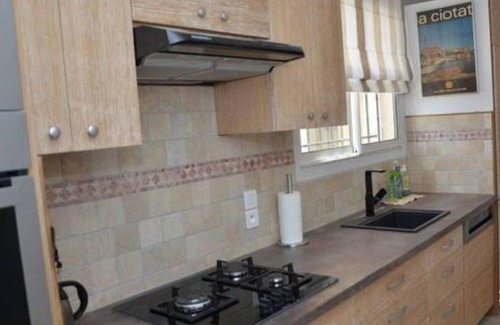 La Ciotat House | Homerez - Cozy house with shared pool in La Ciotat - 70 m²