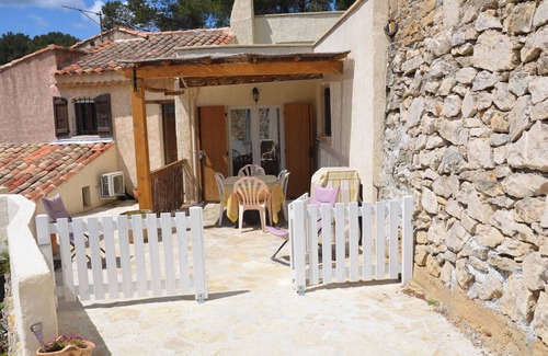 La Ciotat House | Homerez - Cozy house with shared pool in La Ciotat - 70 m²