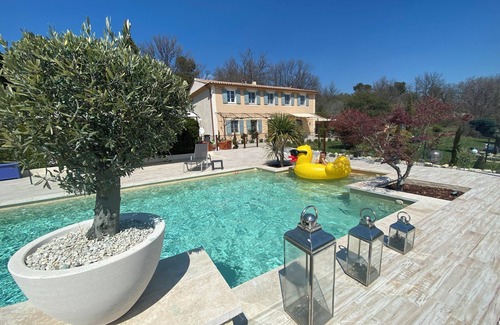 Murs Villa | Homerez - Elegant Villa in Murs with Private Pool