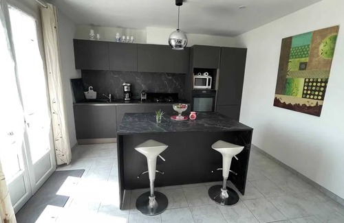 Saint-Georges-d'Oleron House | Homerez - House in Saint-Georges-d'Oléron