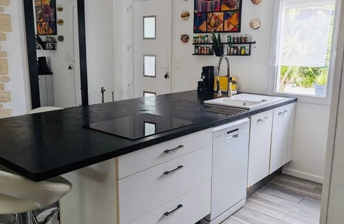 Saint-Paul-et-Valmalle Villa | Homerez - Villa in Saint-Paul-et-Valmalle