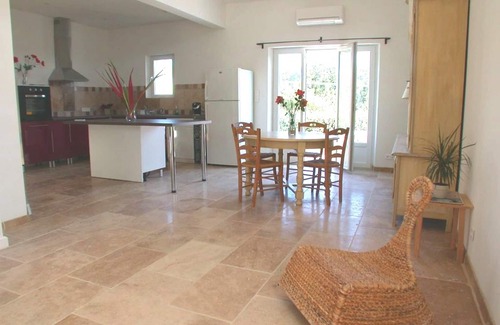 Croagnes Villa | Homerez - Villa in Saint-Saturnin-lès-Apt