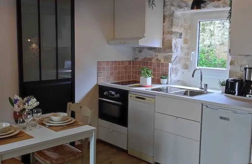 Avon House | Homerez - House with 1 Bedroom in Avon - Canoeing Nearby