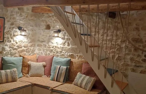 Avon House | Homerez - House with 1 Bedroom in Avon - Canoeing Nearby