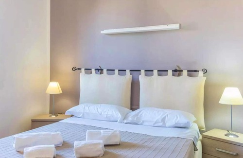 Sud-Ovest Apartment | Homerez - Nice appartement for 4 ppl. with terrace and balcony at Verona